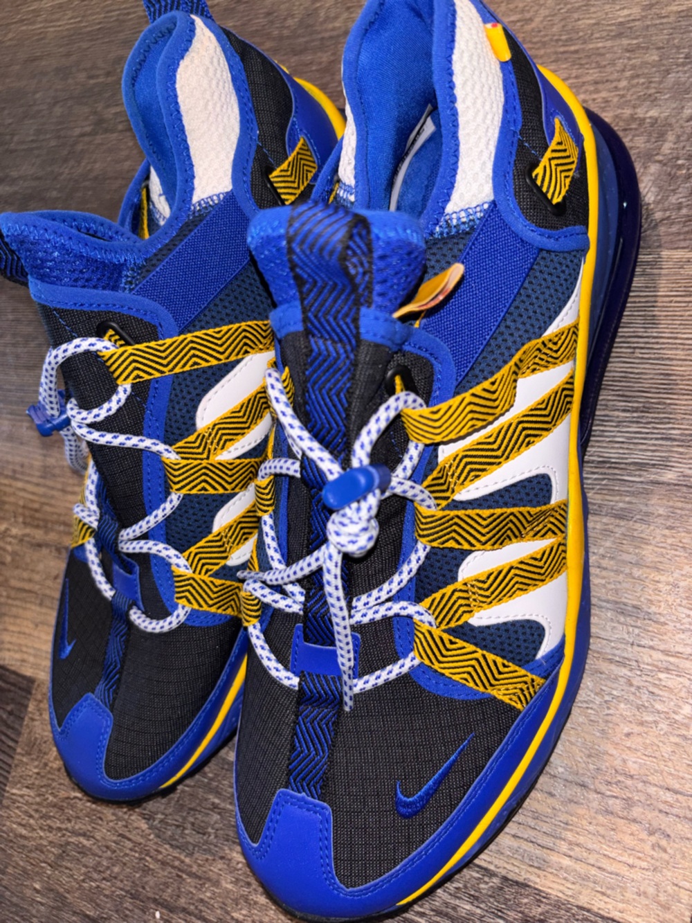 Nike Men's Blue White Yellow Athletic Shoes